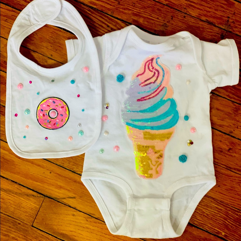 Handmade onesie & bib sets !